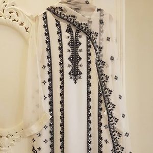 COPY - Size small AGHA NOOR 3 pc suit